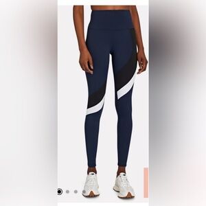 NWT SIZE L EleVen by Venus Williams Blue and Black Leggings Athletic Stretch